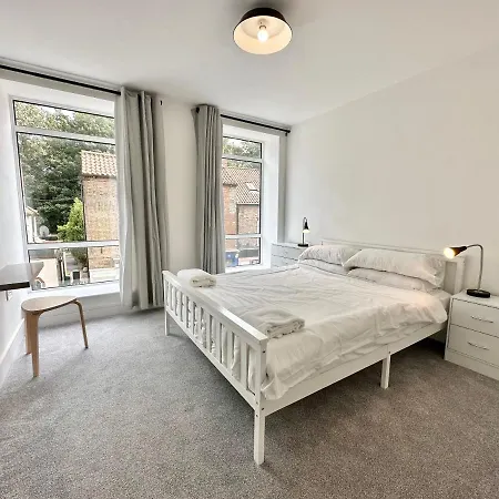 Apartman Fountain No 3 With Free Parking