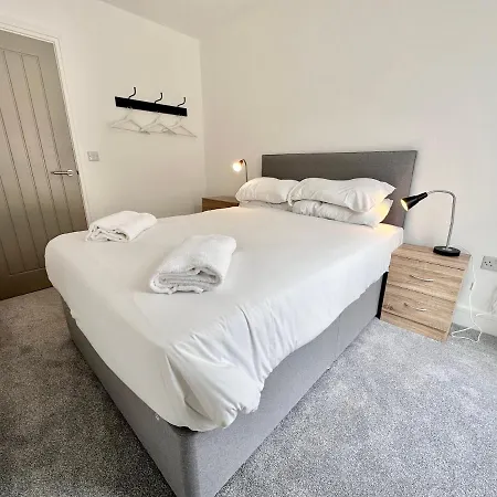 Fountain No 3 With Free Parking *