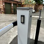 Fountain No 3 With Free Parking *